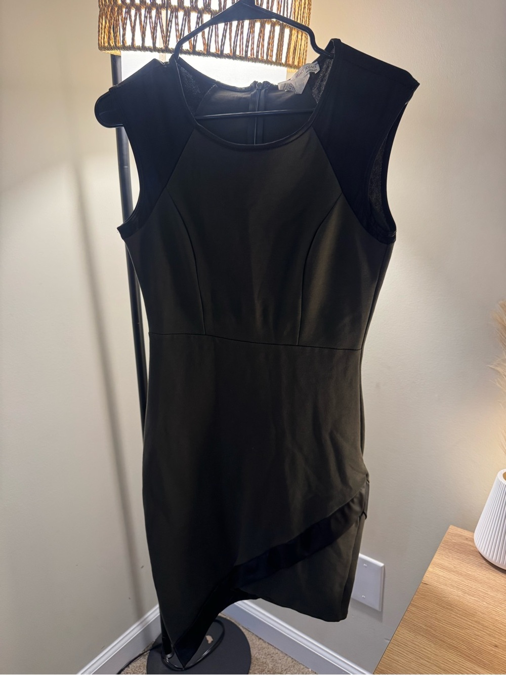 Olive green/Black Sleeveless Asymmetrical Dress